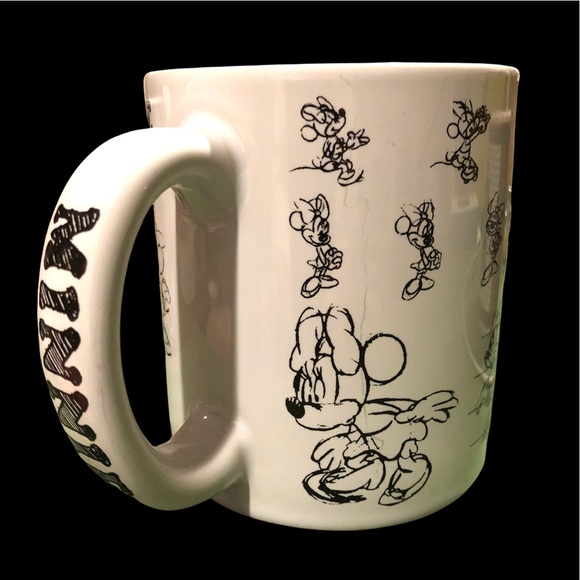 Minnie Mouse Mug - Picture 3 of 3